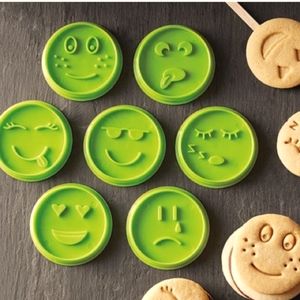 Pampered Chef Green Emoji Cookie Cutters